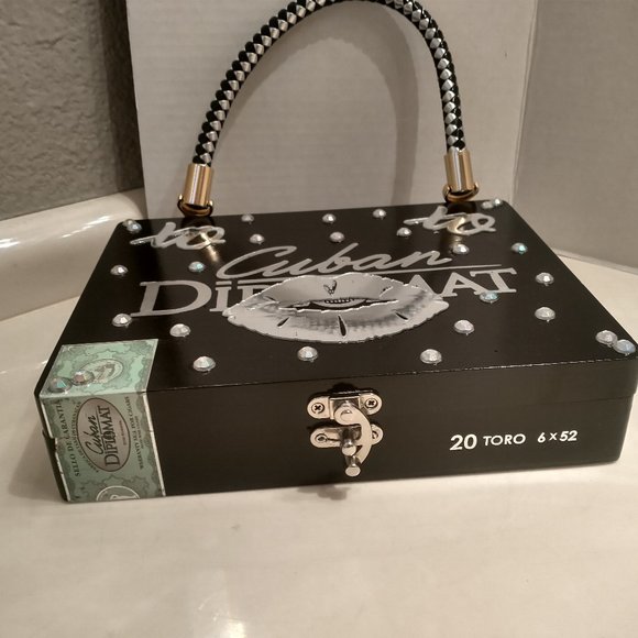 Original Suenos de Saundra Upcycled DIPLOMAT Cigar Box Purse - Picture 4 of 12